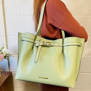 MICHAEL KORS 35H0GU5T9T Emilia Large Pebbled Leather Tote Bag In Light  Sage